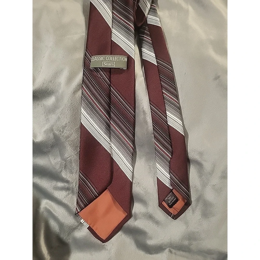 vintage sears classic collection red gray stripe tie polyester‎ acetate - Picture 4 of 8